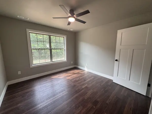 1618 Ridgemont AVE, Monett, MO 65708
