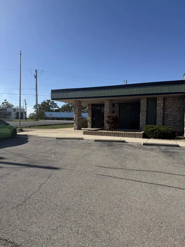 115 Shadowrock DR, Forsyth, MO 65653