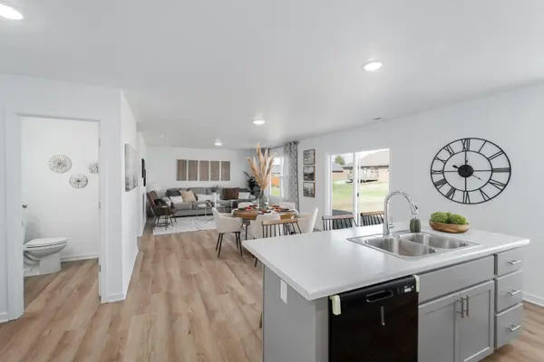 5163 W Sunstruck ST, Springfield, MO 65802