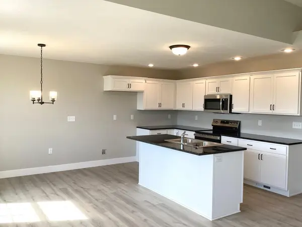 3780 W Riley ST, Bolivar, MO 65613