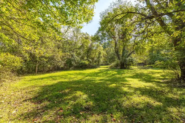 4441 E Farm Road 166, Springfield, MO 65809