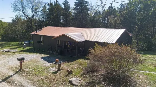 20494 Avery RD, Warsaw, MO 65355