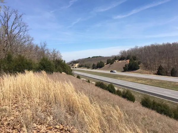 875 Windmill RD, Hollister, MO 65672