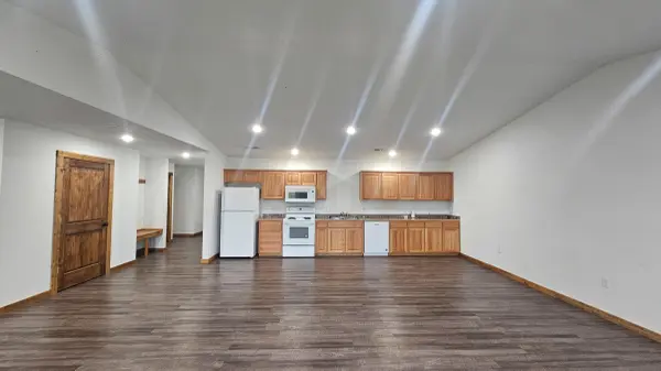 625/627 W Hawthorne ST, Houston, MO 65483