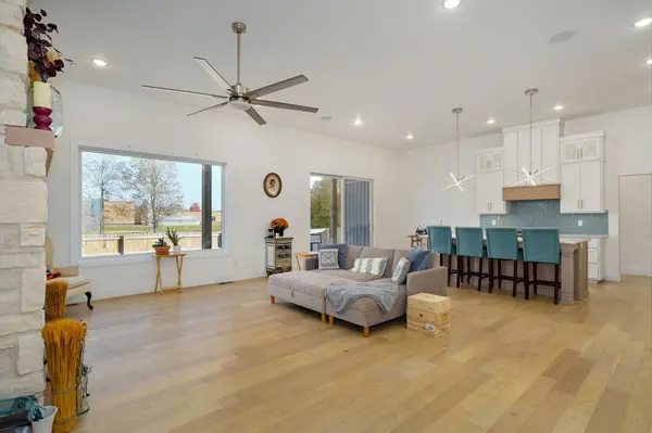 3049 W Edward ST, Springfield, MO 65810