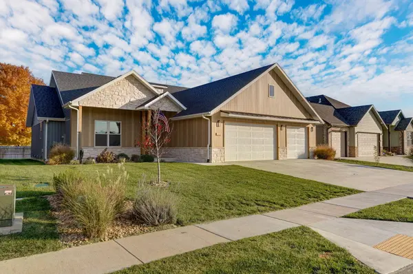 3049 W Edward ST, Springfield, MO 65810