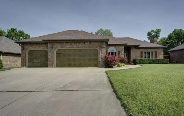 3165 E Topping CIR, Springfield, MO 65804