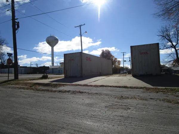 000 W Main ST, Humansville, MO 65674