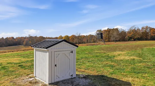 170 Ee HWY, Thayer, MO 65791