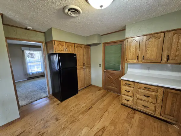 1105 N 14th ST, Monett, MO 65708