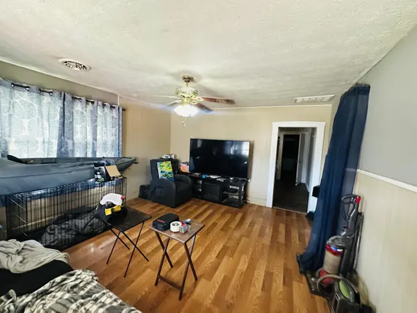 2549 N Delaware AVE, Springfield, MO 65803