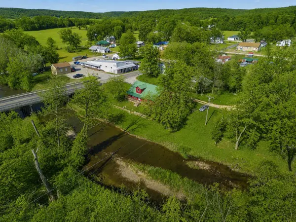 305 Thomas ST, Birch Tree, MO 65438