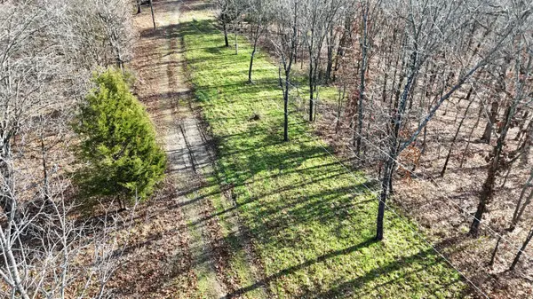 000 Farm Road 1150, Cassville, MO 65625