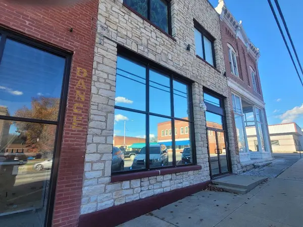 103 S Main ST, Galena, MO 65656
