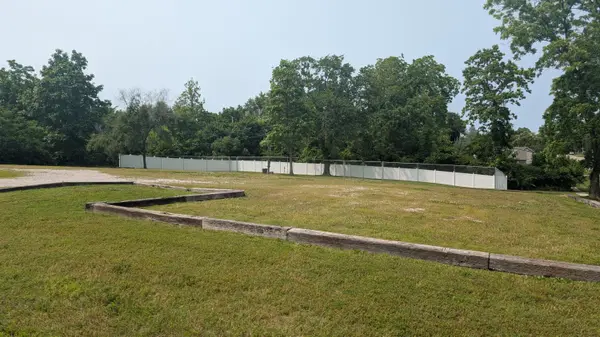 600 S Grand AVE, El Dorado Springs, MO 64744