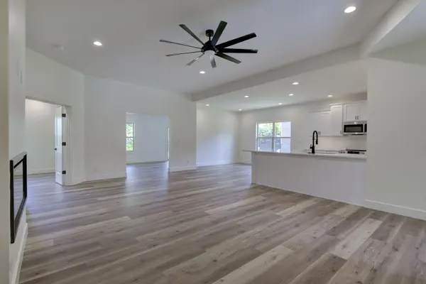 82 Mountain View CT, Branson West, MO 65737