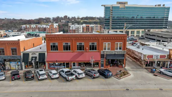 108 S Commercial ST, Branson, MO 65616