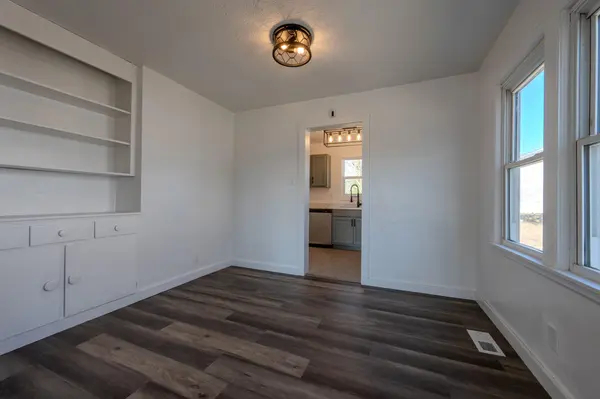 406 Maple ST, Greenfield, MO 65661