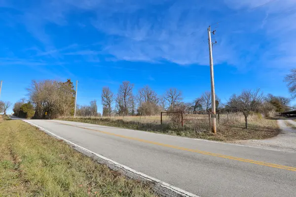 000 E Highway Oo, Strafford, MO 65757