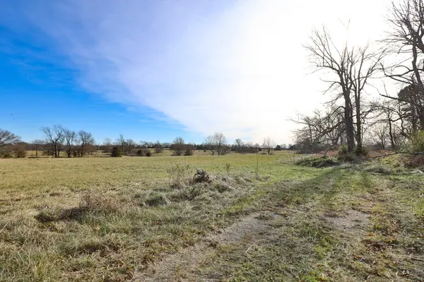 000 E Highway Oo, Strafford, MO 65757