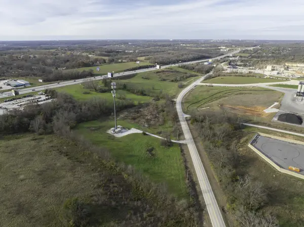 1099 N Farmers Branch Road, Ozark, MO 65721
