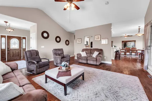 860 Silvercliff WAY, Branson West, MO 65737