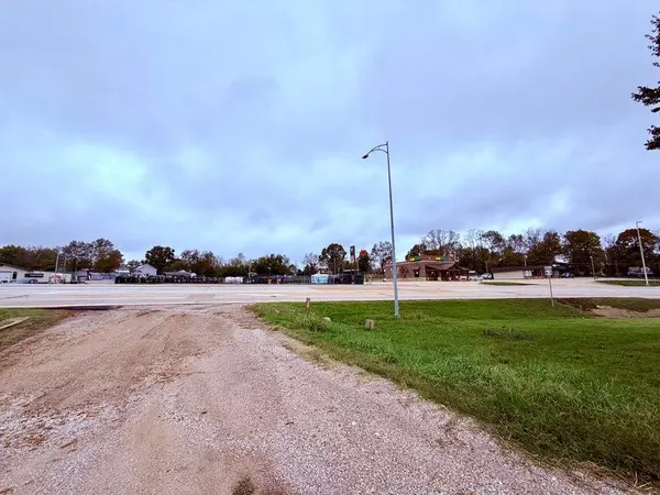 820 S Sam Houston BLVD, Houston, MO 65483
