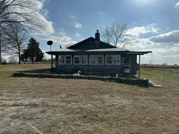 7565 State Highway 176, Walnut Shade, MO 65771