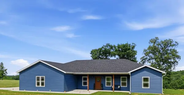 3876 S 75th RD, Dunnegan, MO 65640