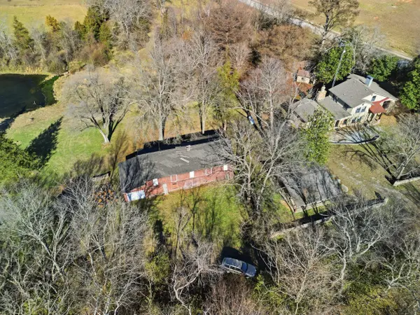 335 Westwood DR, Houston, MO 65483