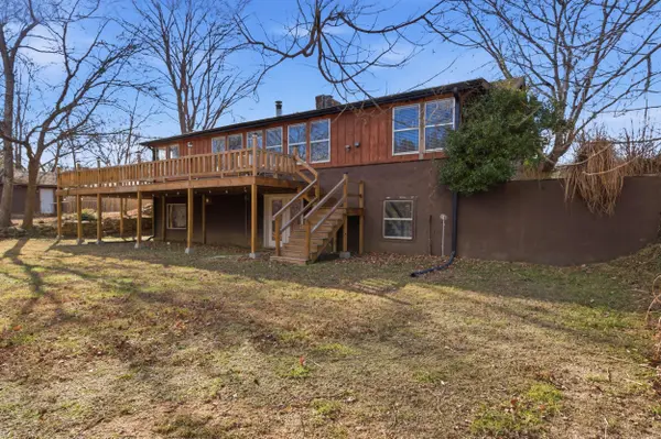 1288 County Road 334, Tecumseh, MO 65760