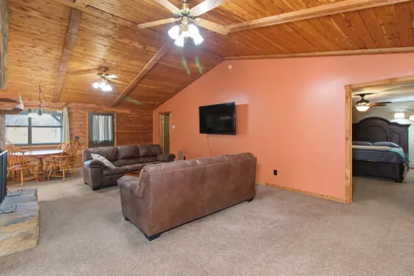 1288 County Road 334, Tecumseh, MO 65760