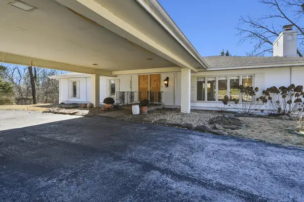 4254 E Ridgeview DR, Springfield, MO 65809