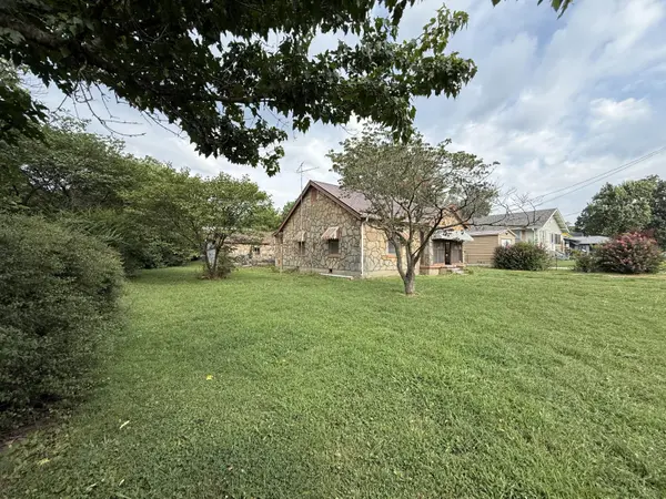 407 S College AVE, Marionville, MO 65705