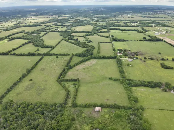 005 E 500 RD, Bolivar, MO 65613