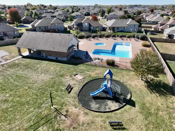 1105 S Antietam RD, Republic, MO 65738