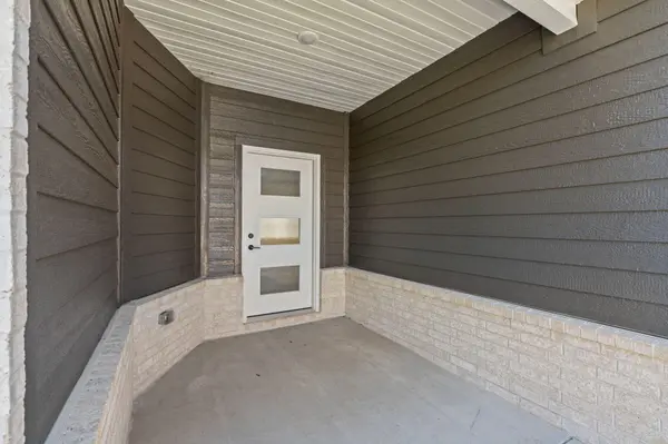 148 E Kelce LN, Republic, MO 65738