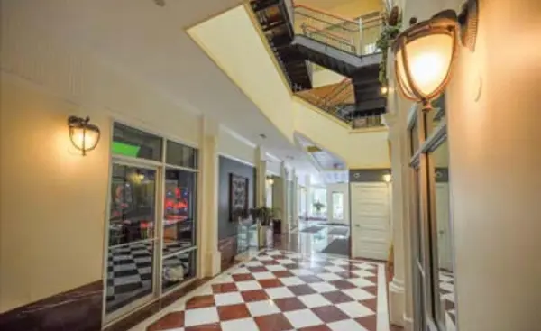 400 E Walnut ST, Springfield, MO 65806