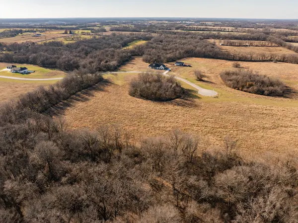 000 Farm Road 148, Springfield, MO 65802