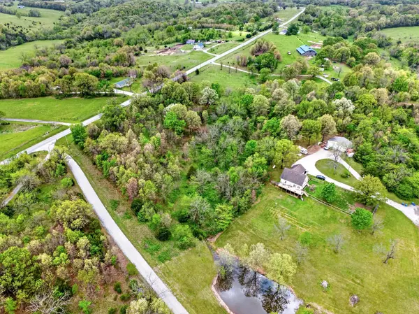 000 N Highway N, Ash Grove, MO 65604