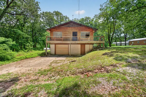411 Moon Valley RD, Lebanon, MO 65536
