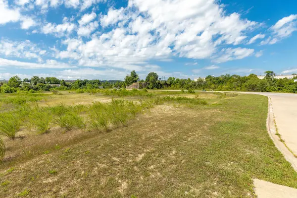0 Hollister Pointe DR, Hollister, MO 65672