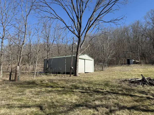 1677 Glad Hill RD, Mansfield, MO 65704