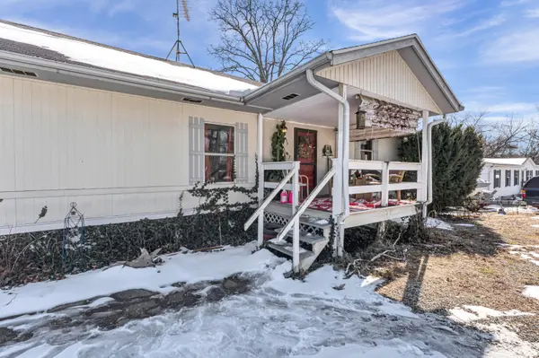 46 Pink Dogwood TRL, Kimberling City, MO 65686