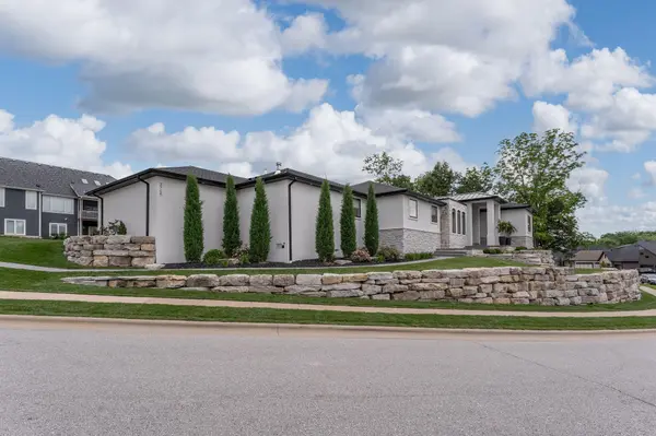 3705 E Cypress ST, Springfield, MO 65802