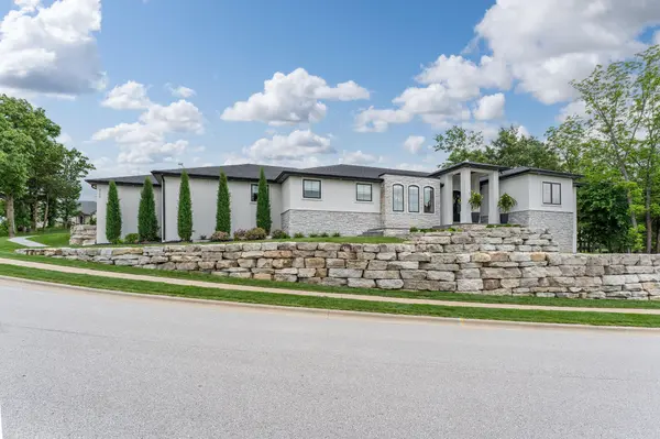 3705 E Cypress ST, Springfield, MO 65802