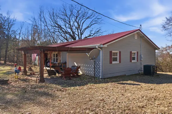 178 Carol LN, Pontiac, MO 65729