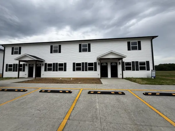 2812 Burke AVE, West Plains, MO 65775