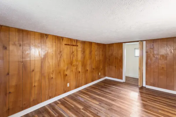 1015 Harold ST, Cassville, MO 65625