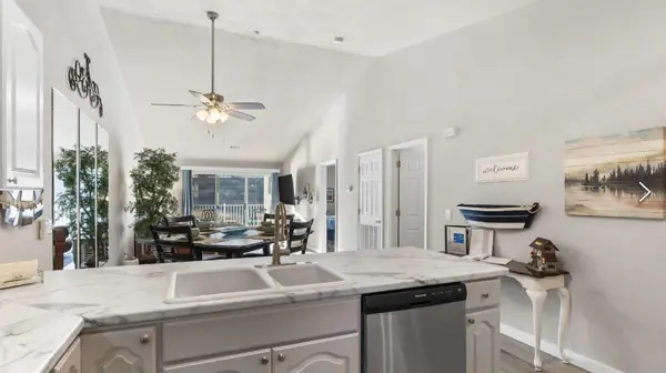 31 Golfshores DR #Apt 19, Branson, MO 65616